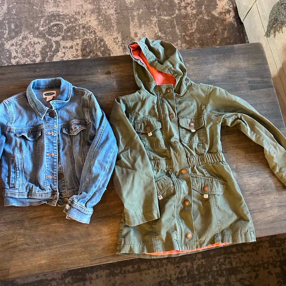 Girls jackets 6/7